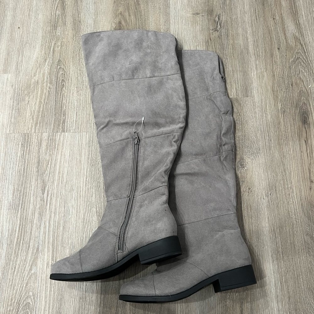 OVER THE KNEE BOOTS BRAND NEW